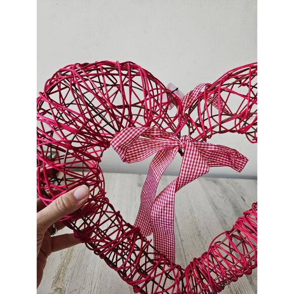 Pier 1 wicker large heart Valentine hanging decor plaid red - Picture 2 of 10